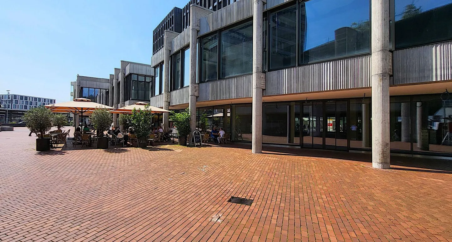 Mischgenutztes Gebäude mieten - Foto 2 von 2