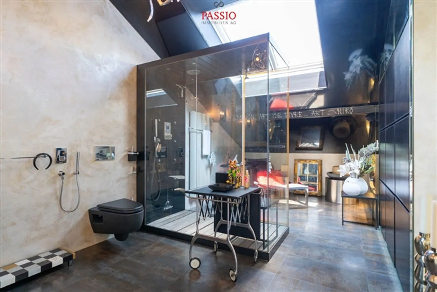 Unique 6.5-room terraced single-family house with large garden - Photo 13 of 18