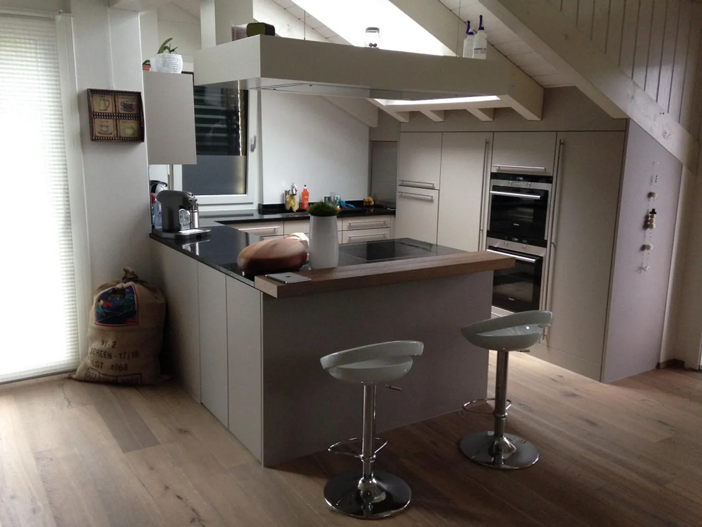 5.5 Room Attic Apartment - Sattel - Photo 3 of 12