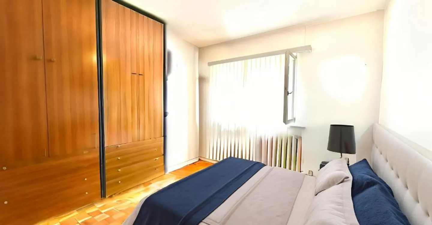 Geräumiges 5,5-Zimmer-Haus mit bebaubarem Garten (R2) und 4 Garagen in Bedano TI - Foto 6 von 8