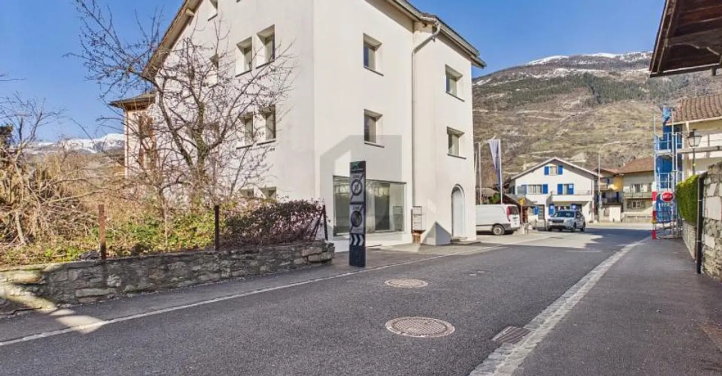 Charming and Central, with Investment Potential - Photo 2 of 5