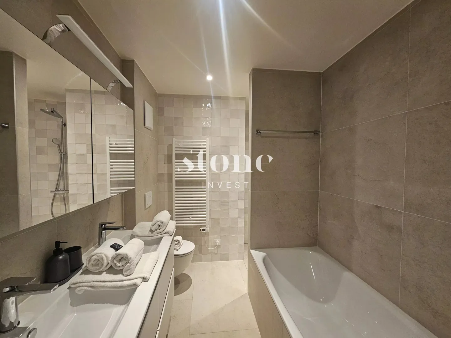 Garden Apartment with Smart Home - Photo 8 of 11