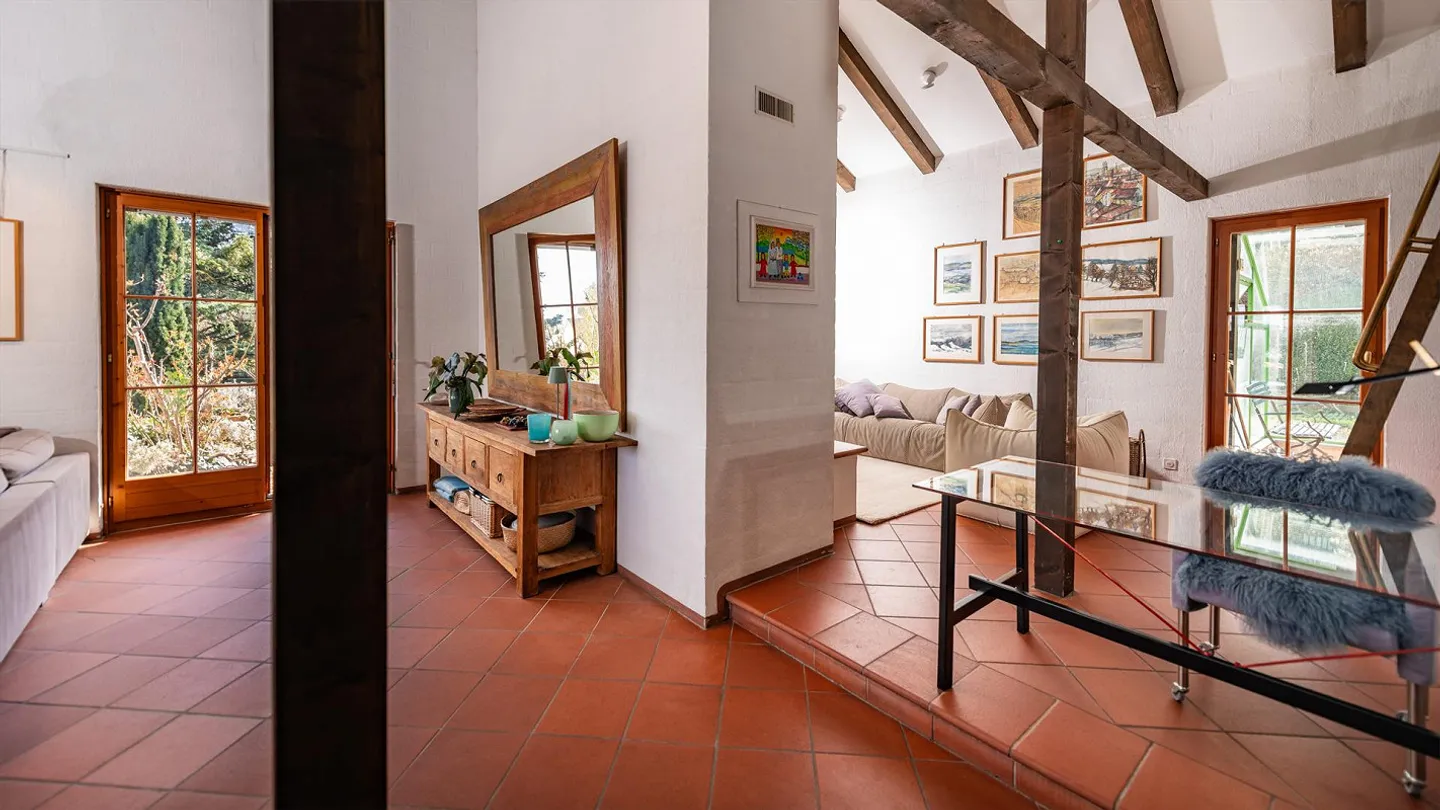 Two-family architect house in a fantastic location with a view - Photo 6 of 16