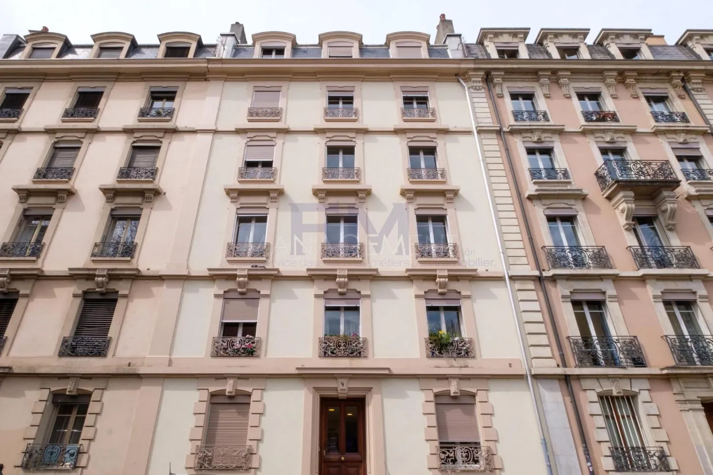 Duplex Élégant à Plainpalais - Photo 3 sur 6