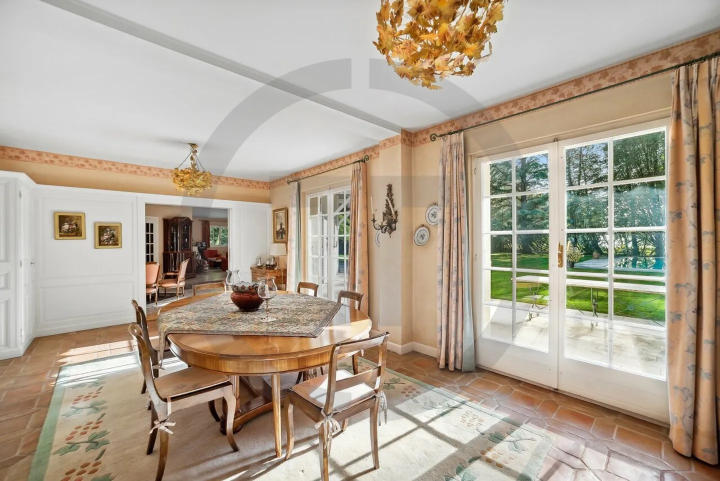 Sublime classic house on the edge of the Golf de Cologny - Photo 13 of 13