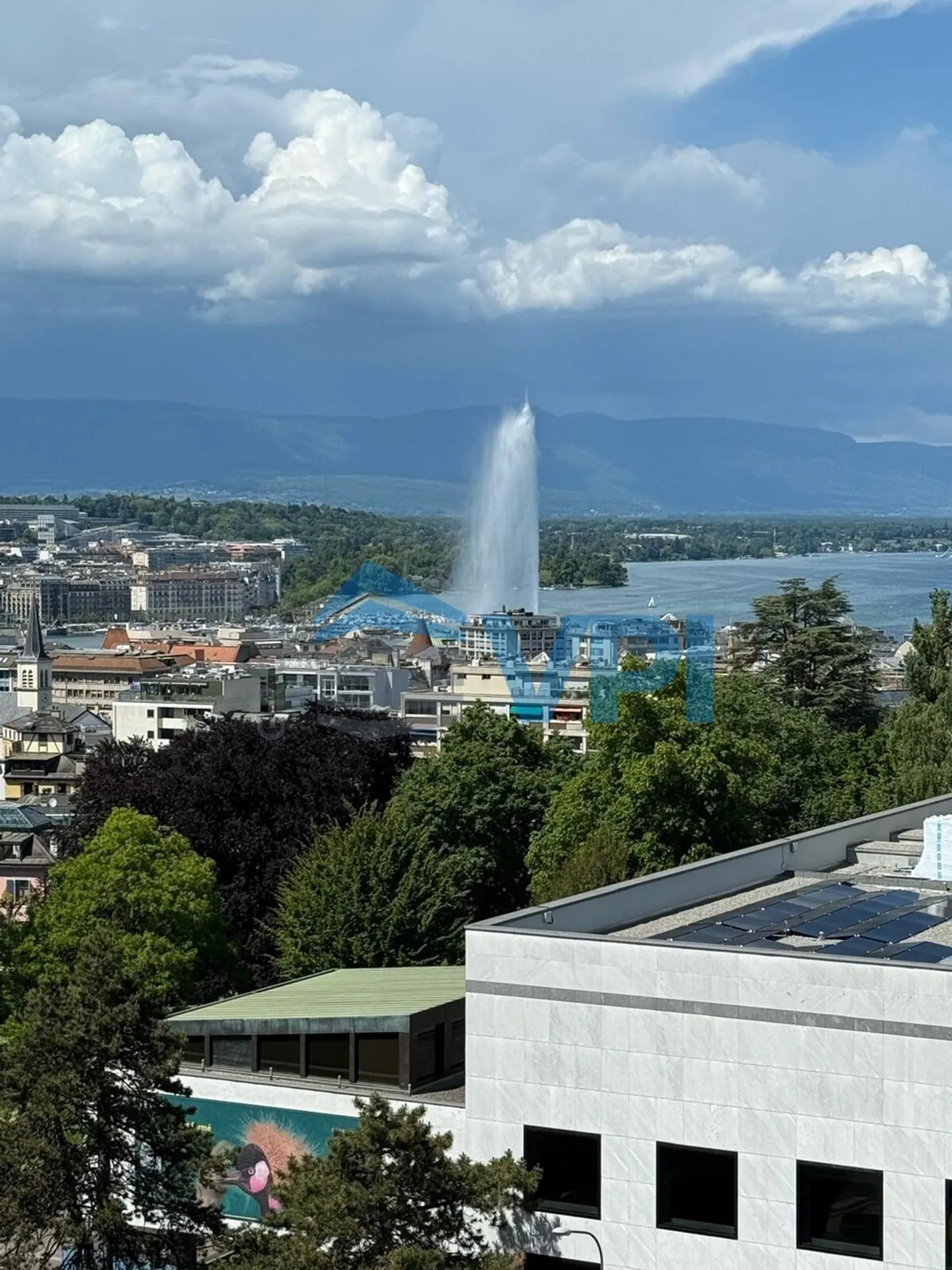 Appartement Élégant avec Vue sur le Lac - Photo 1 sur 8