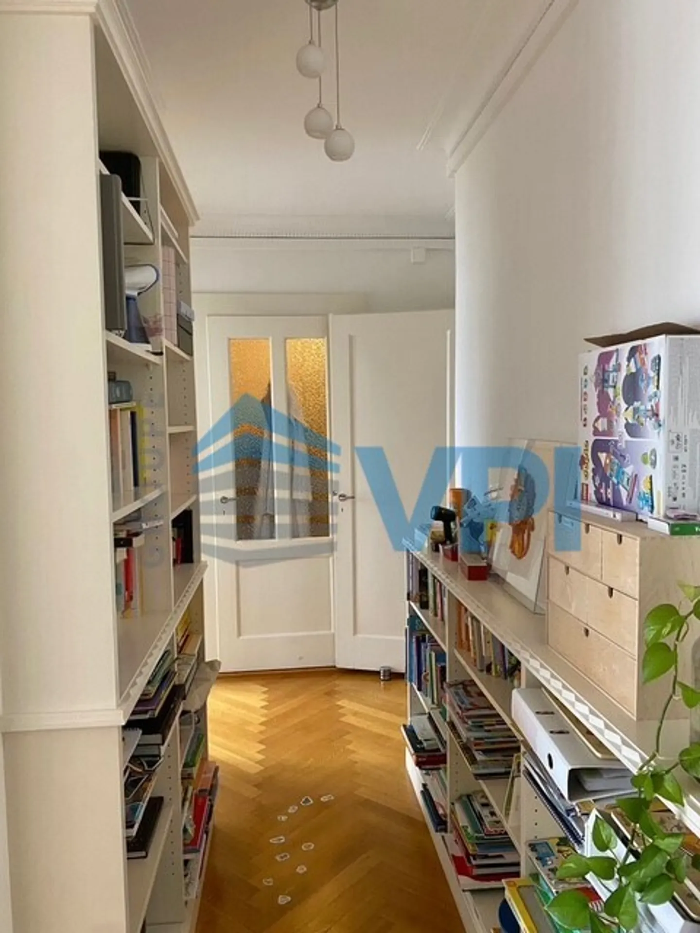 Appartement Élégant avec Vue sur le Lac - Photo 5 sur 8