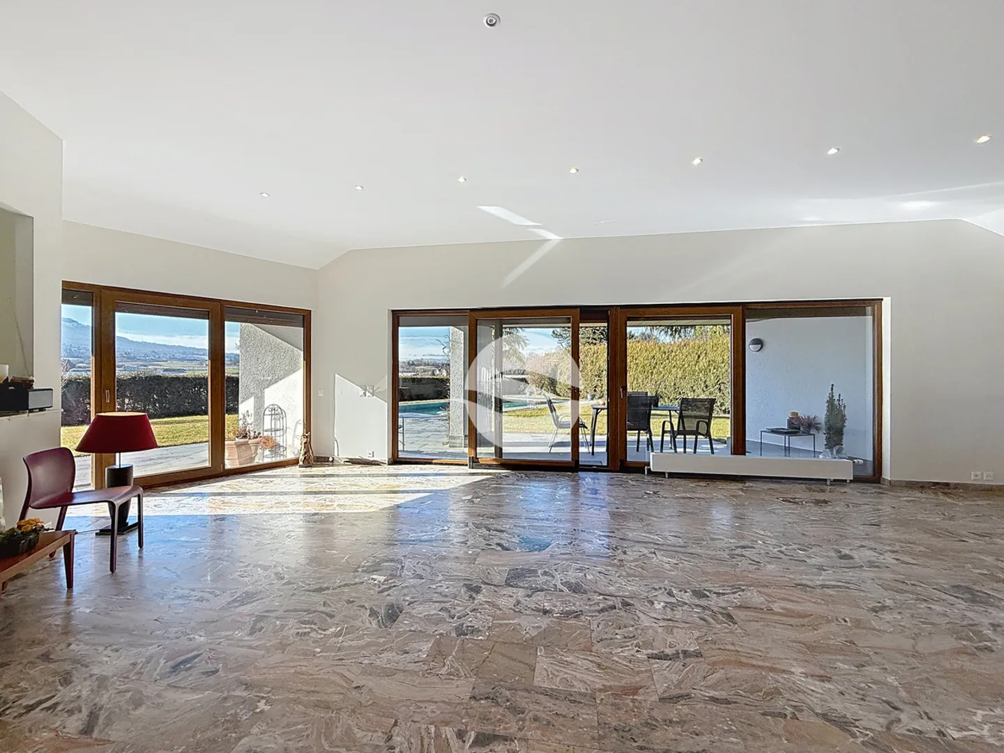 Stupenda Villa con Piscina - Foto 1 di 10