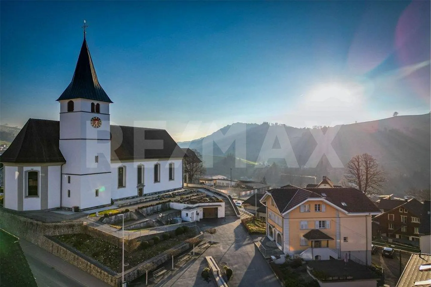 Appartement moderne 2½ pièces au 1er étage dans un emplacement central - Photo 10 sur 12