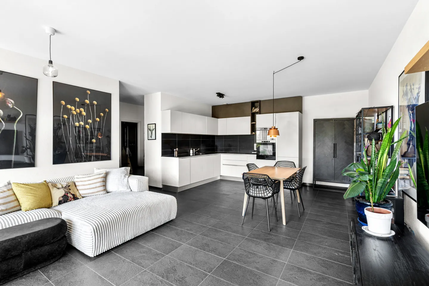 Wunderschöne 3,5-Zimmer-Wohnung mit Garten und Seeblick in St-Légier - Foto 4 von 12
