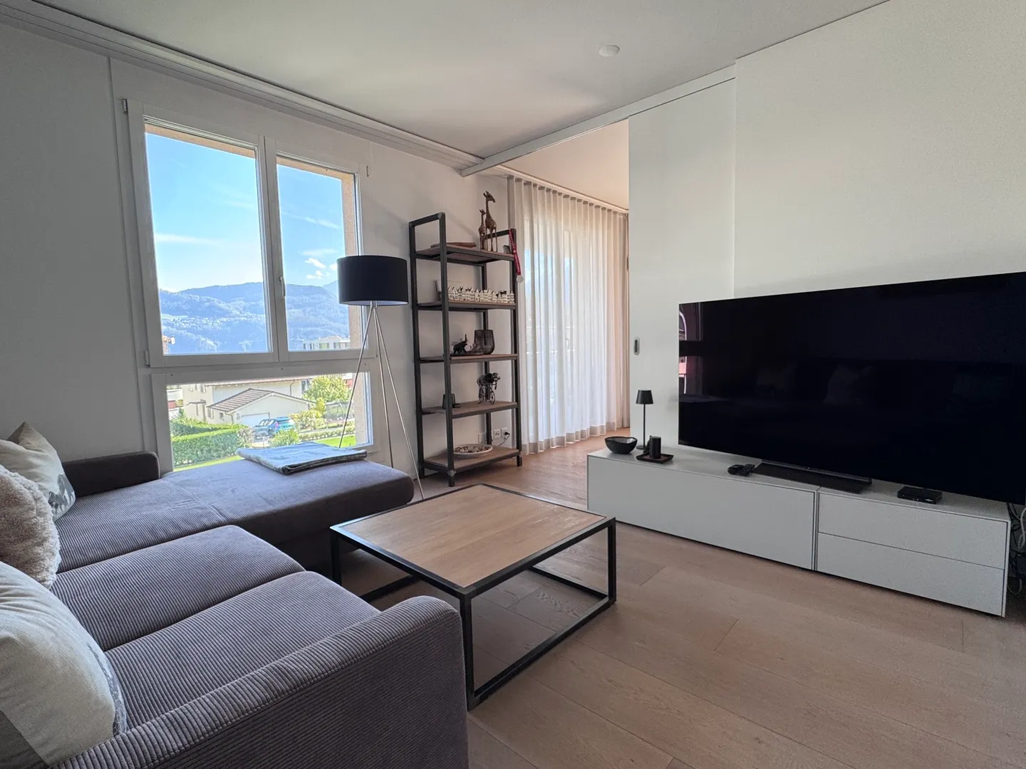 Stilvolle Wohnung mit Seeblick - Foto 2 von 10