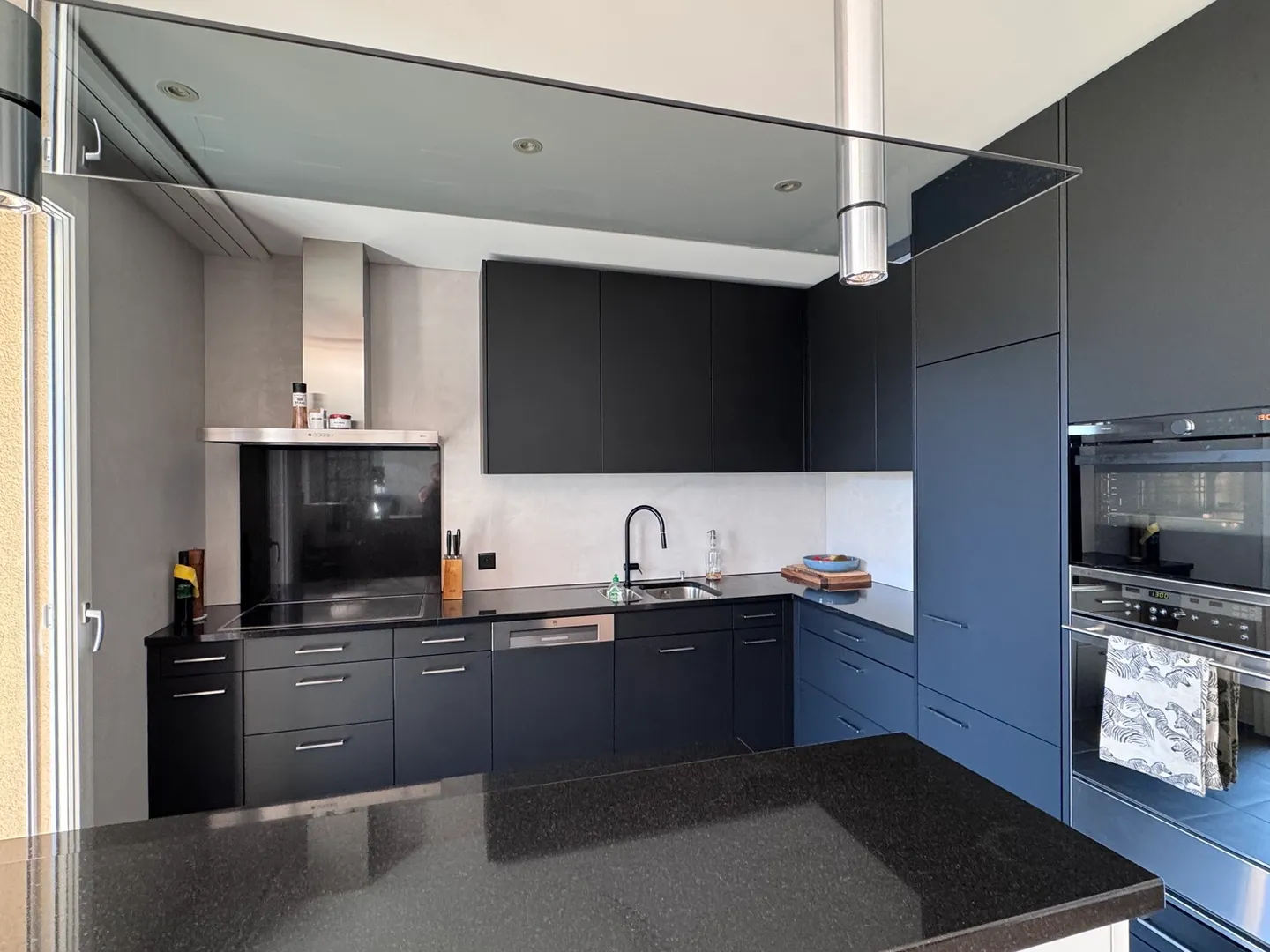 Stilvolle Wohnung mit Seeblick - Foto 3 von 10