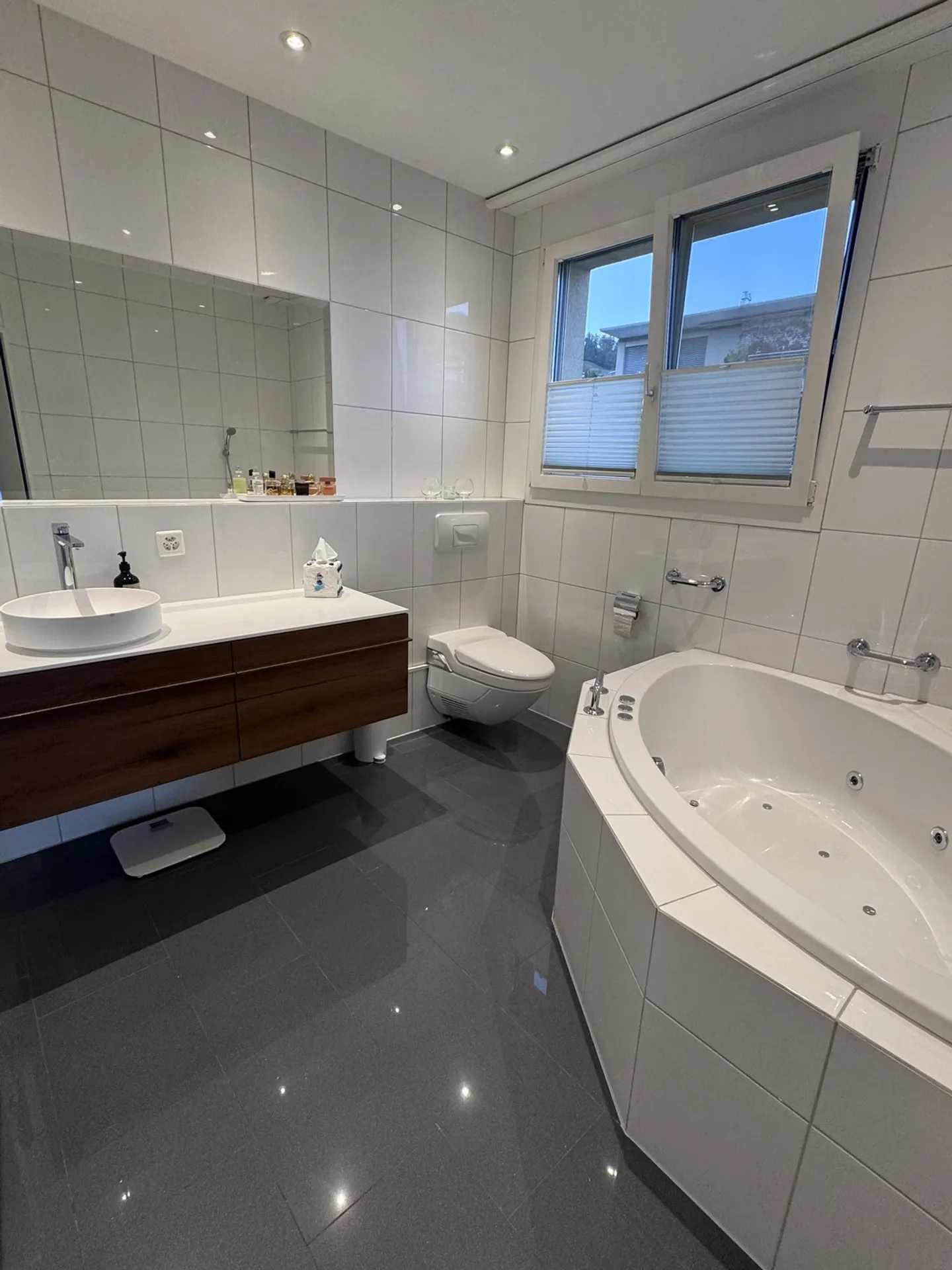 Stilvolle Wohnung mit Seeblick - Foto 7 von 10