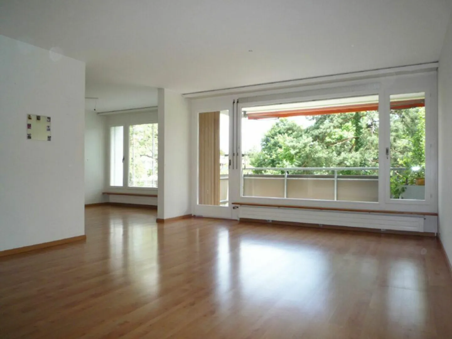 Condominium de 4,5 pièces au rez-de-chaussée surélevé - Photo 3 sur 11