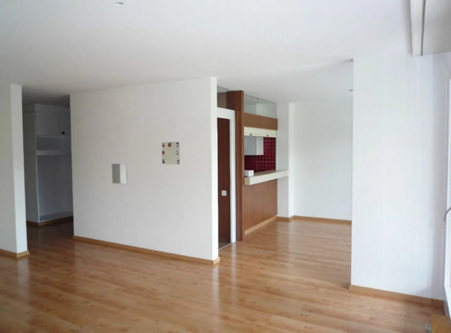 Condominium de 4,5 pièces au rez-de-chaussée surélevé - Photo 4 sur 11