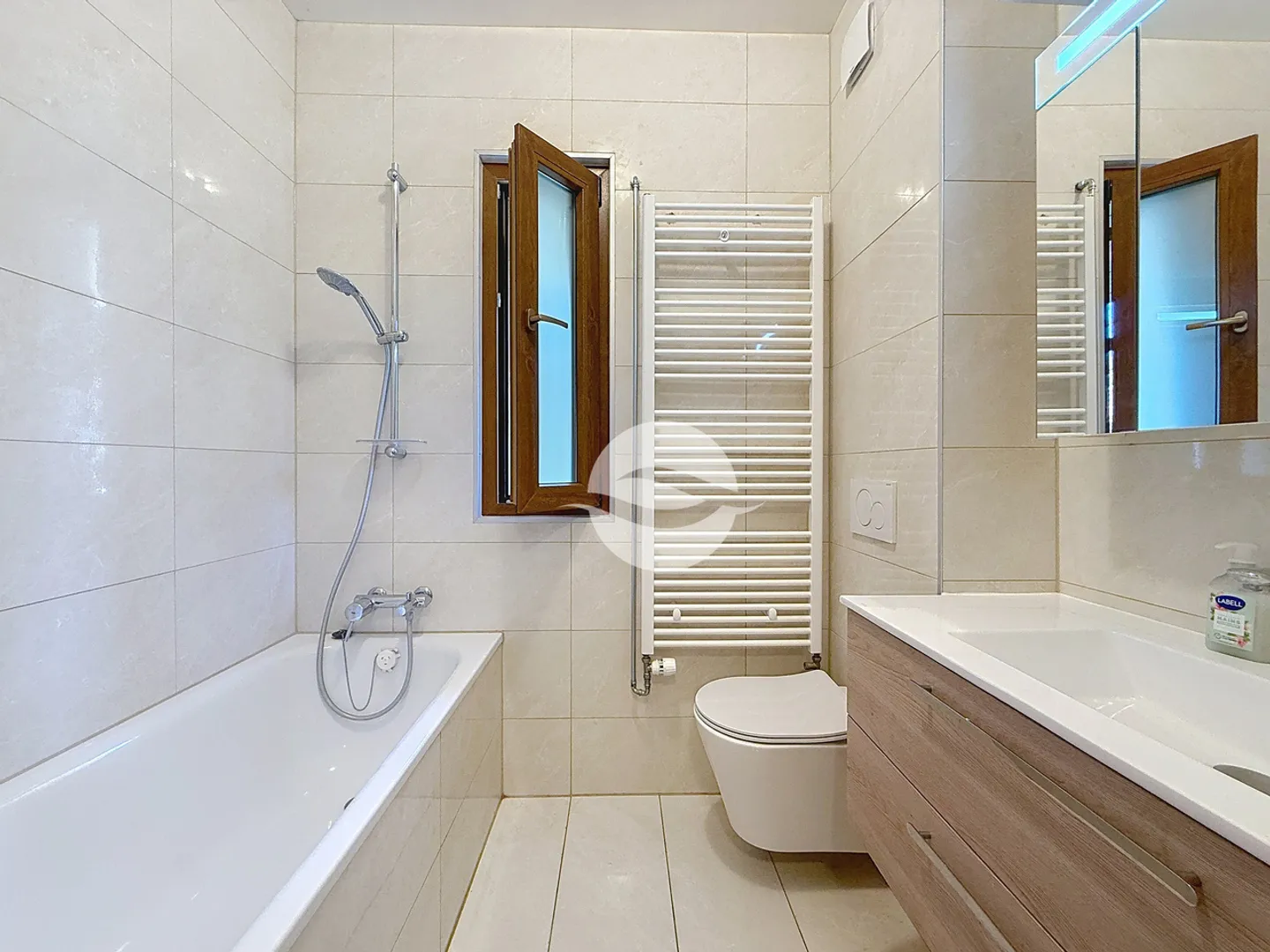 Stupenda Villa con Piscina - Foto 7 di 10