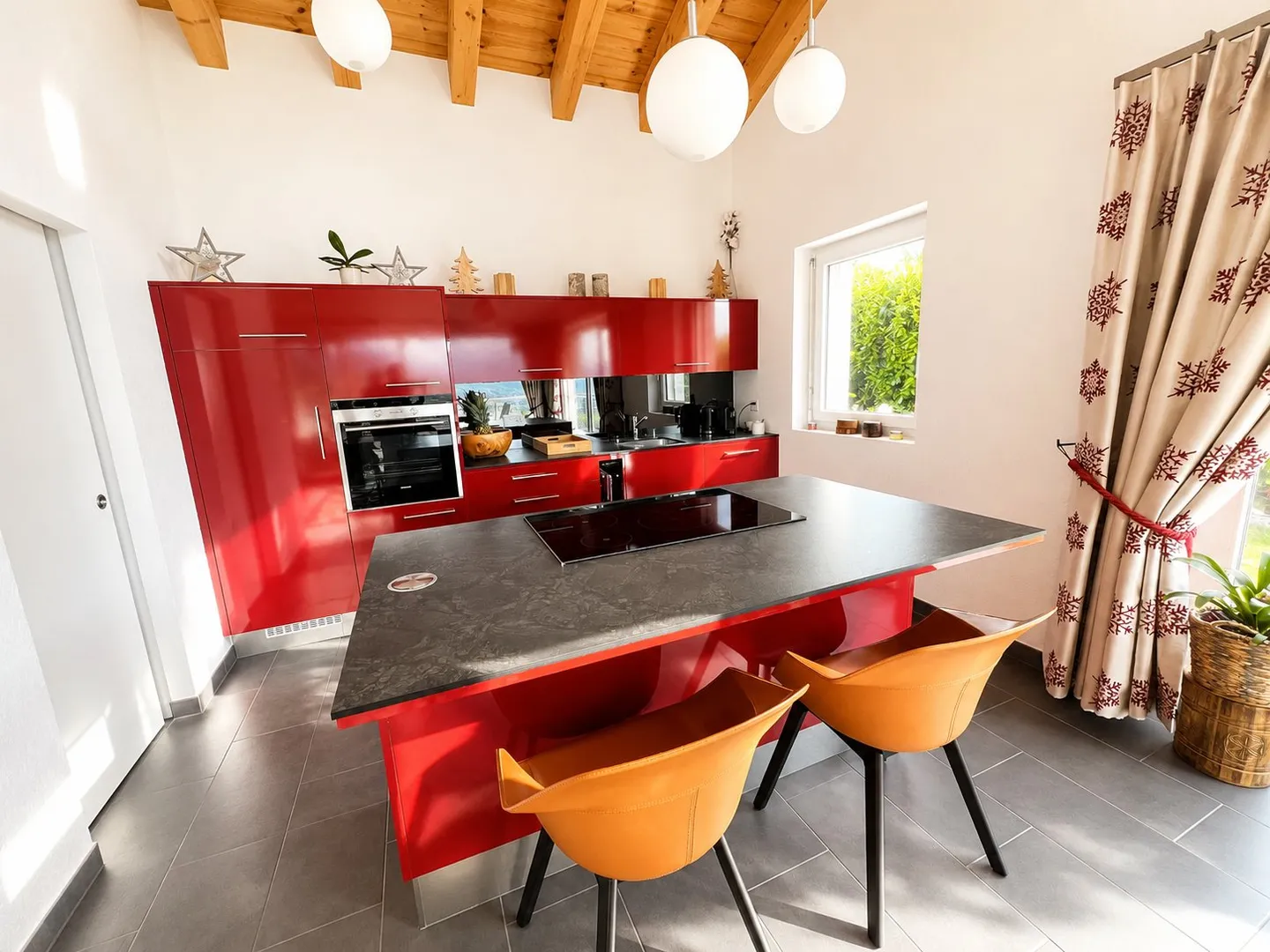 Modern House with Panoramic Views - Photo 5 of 14