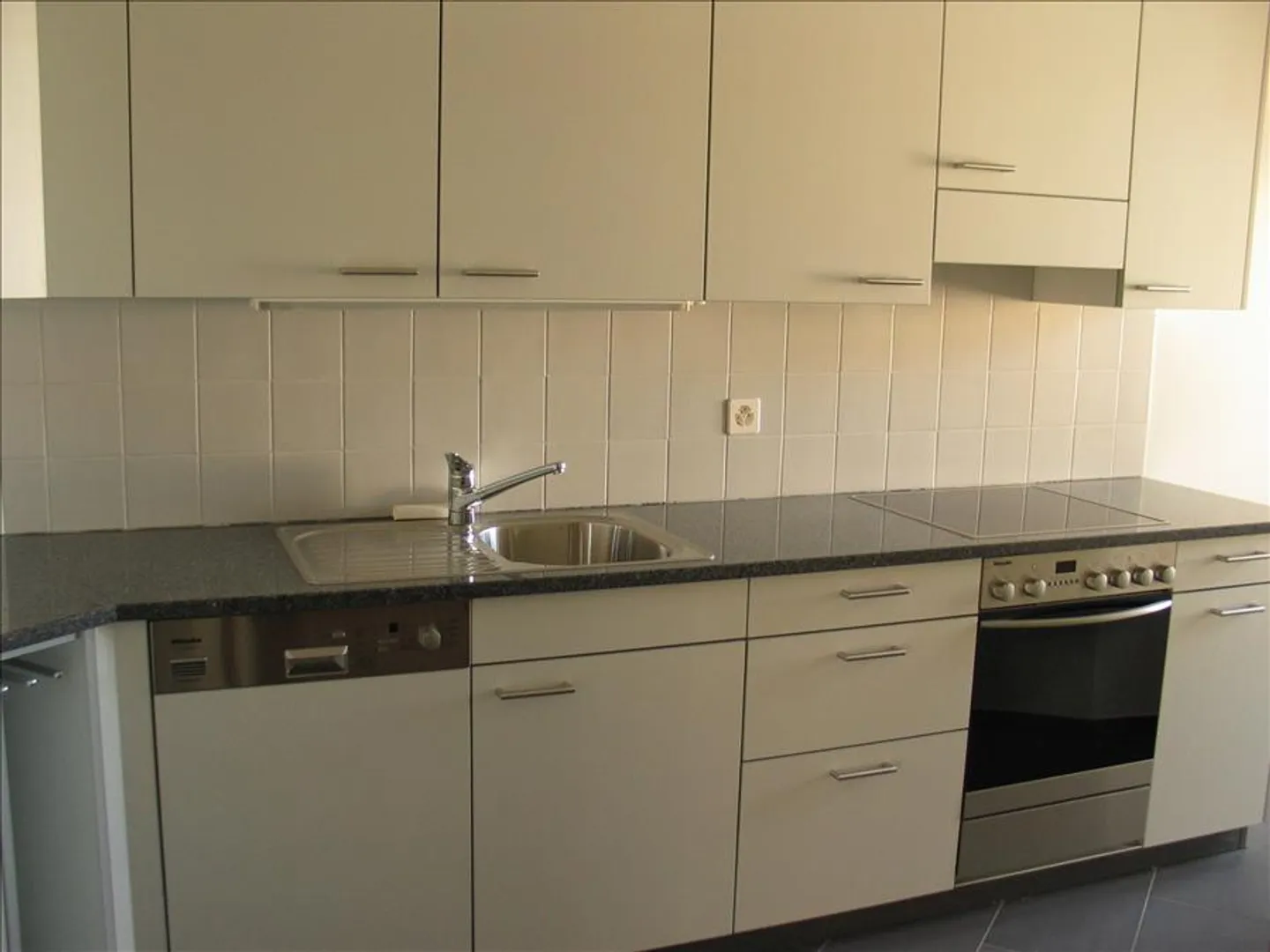 Apartment with Charm - Photo 3 of 5