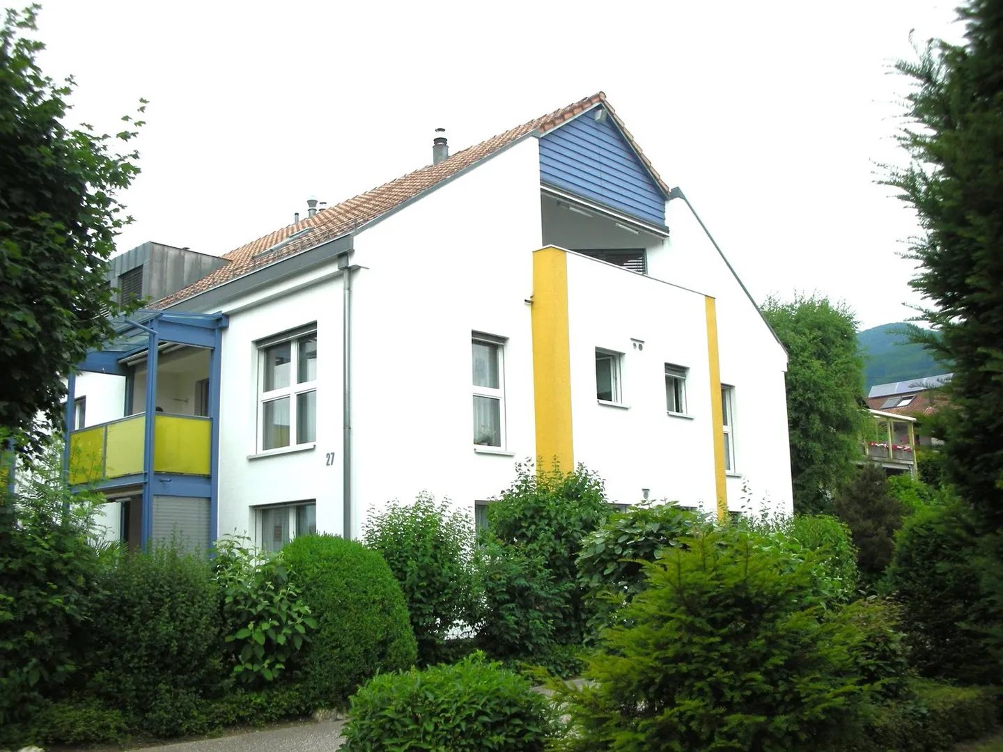 Charming 2.5-room attic apartment with balcony in Wangen near Olten - Photo 1 of 9