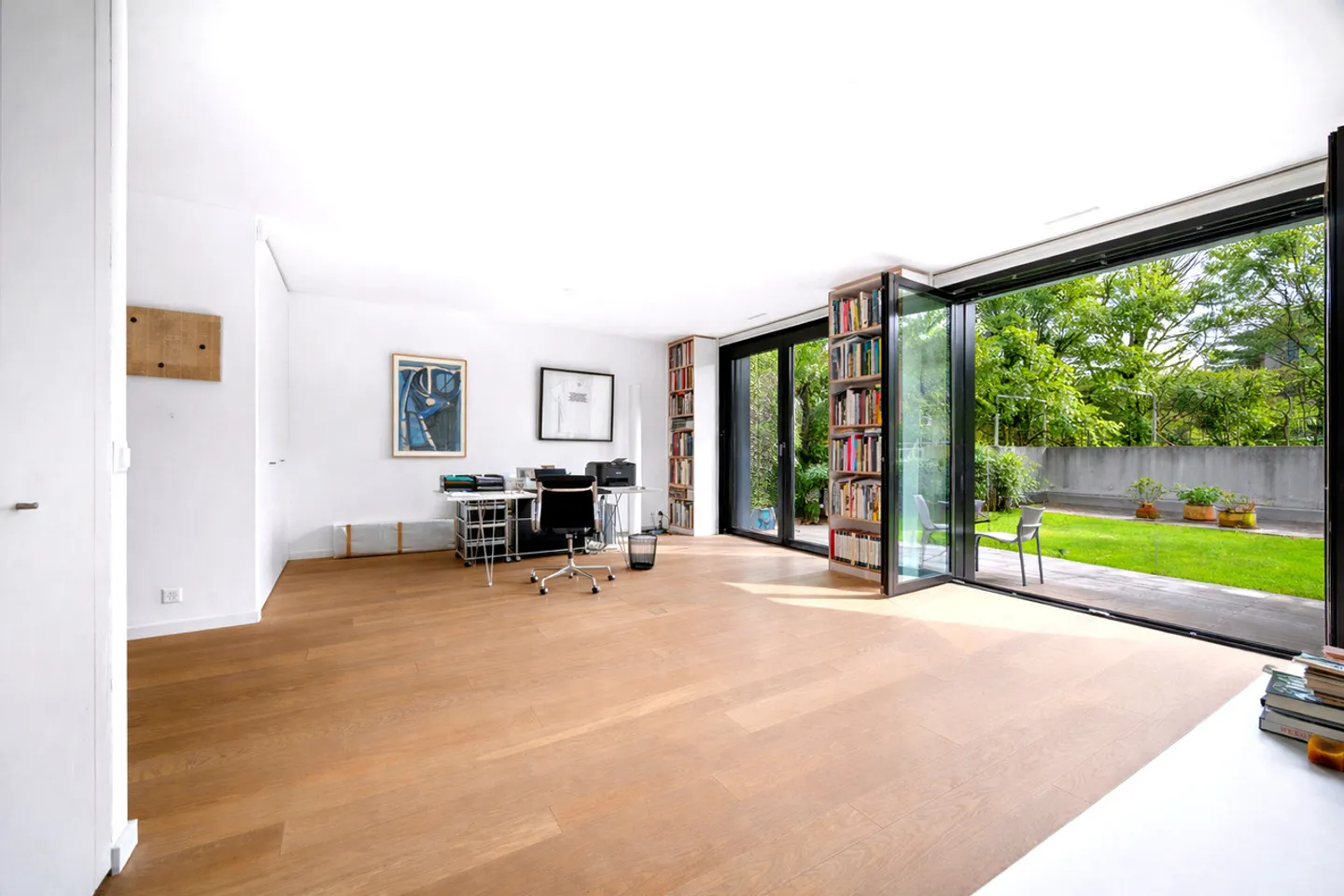 Luxury Duplex Apartment in Corsier - Photo 9 of 19