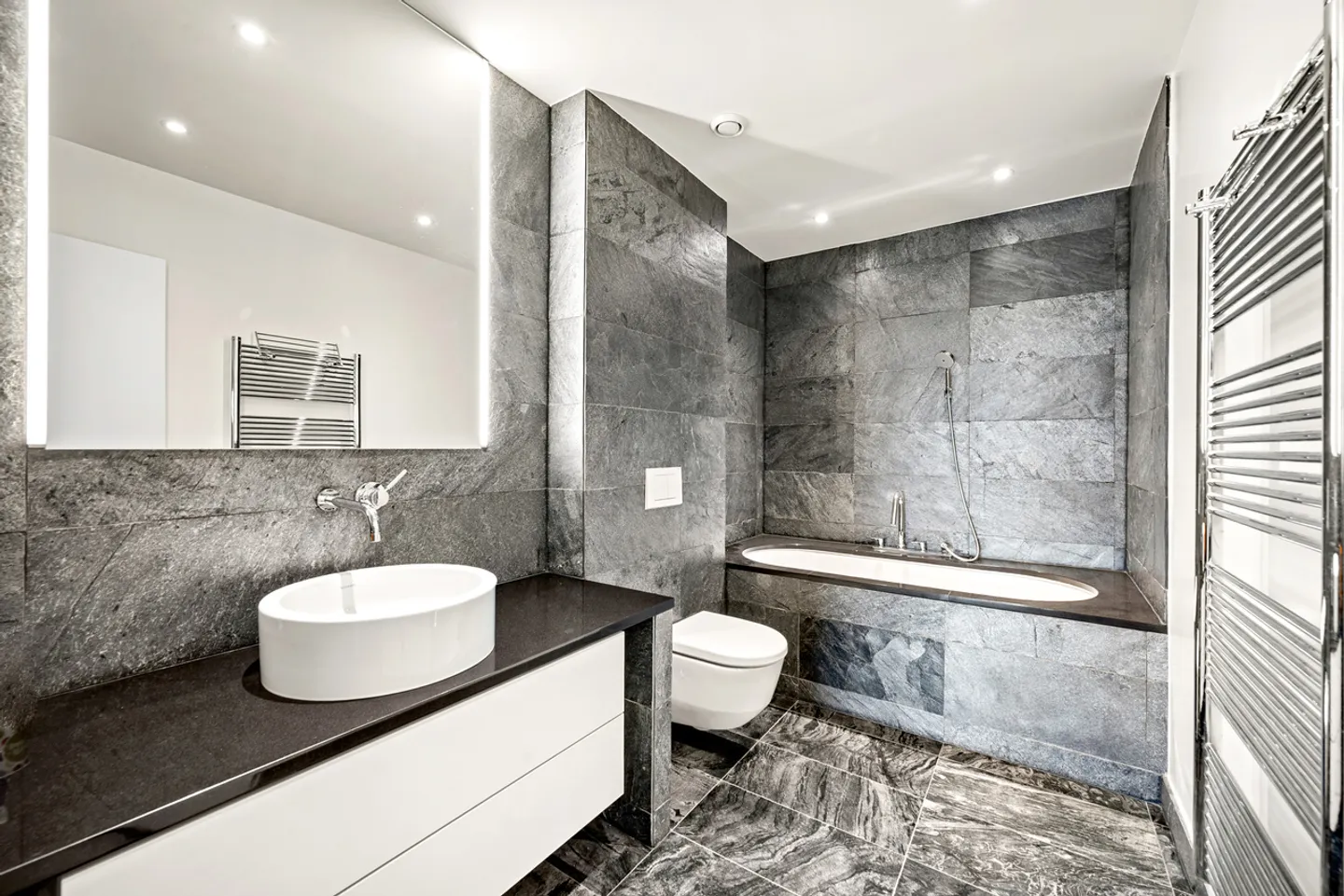 Luxury Duplex Apartment in Corsier - Photo 13 of 19