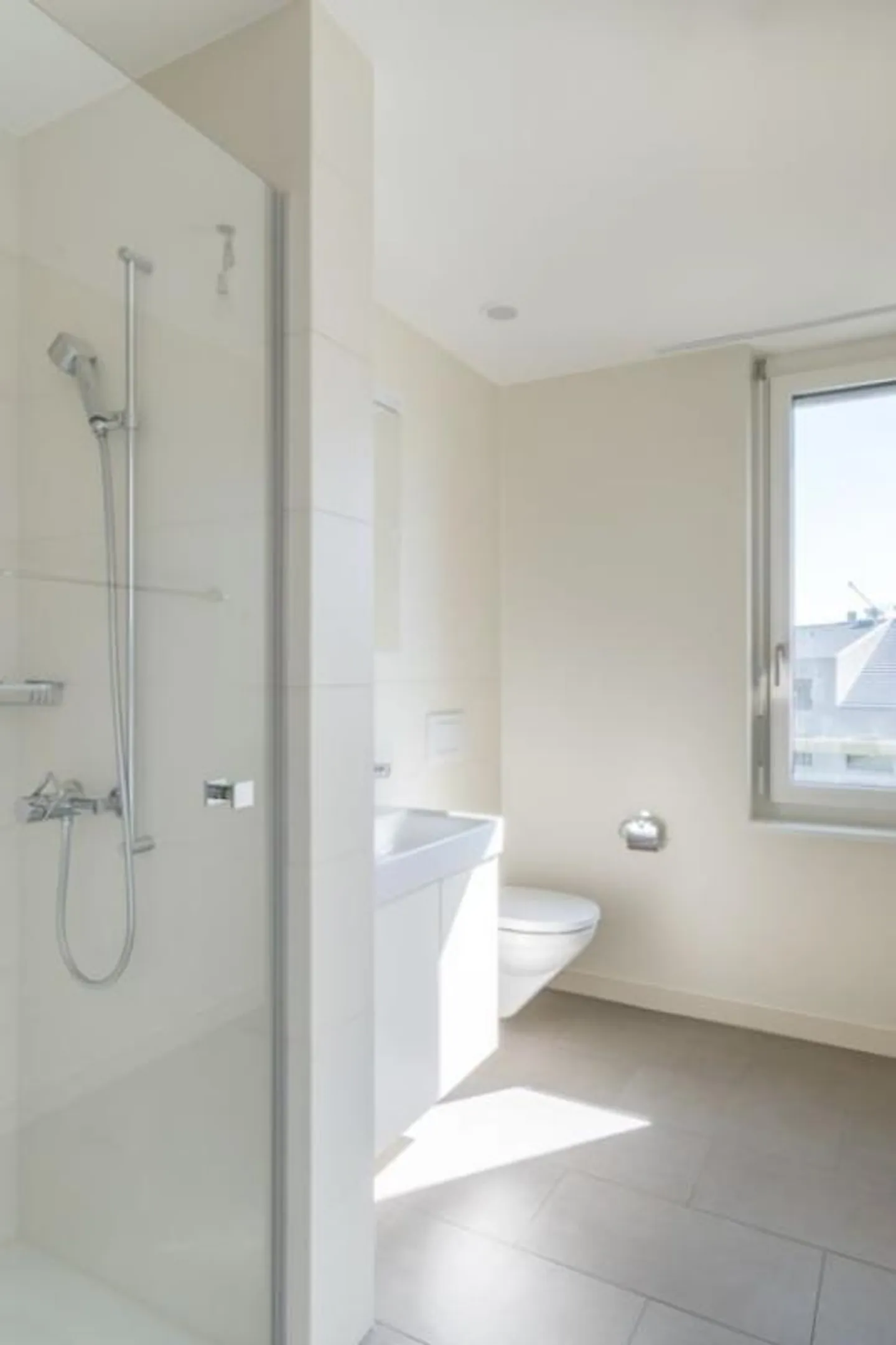 Luminoso monolocale nel centro del paese di Mühlau - Foto 4 di 5