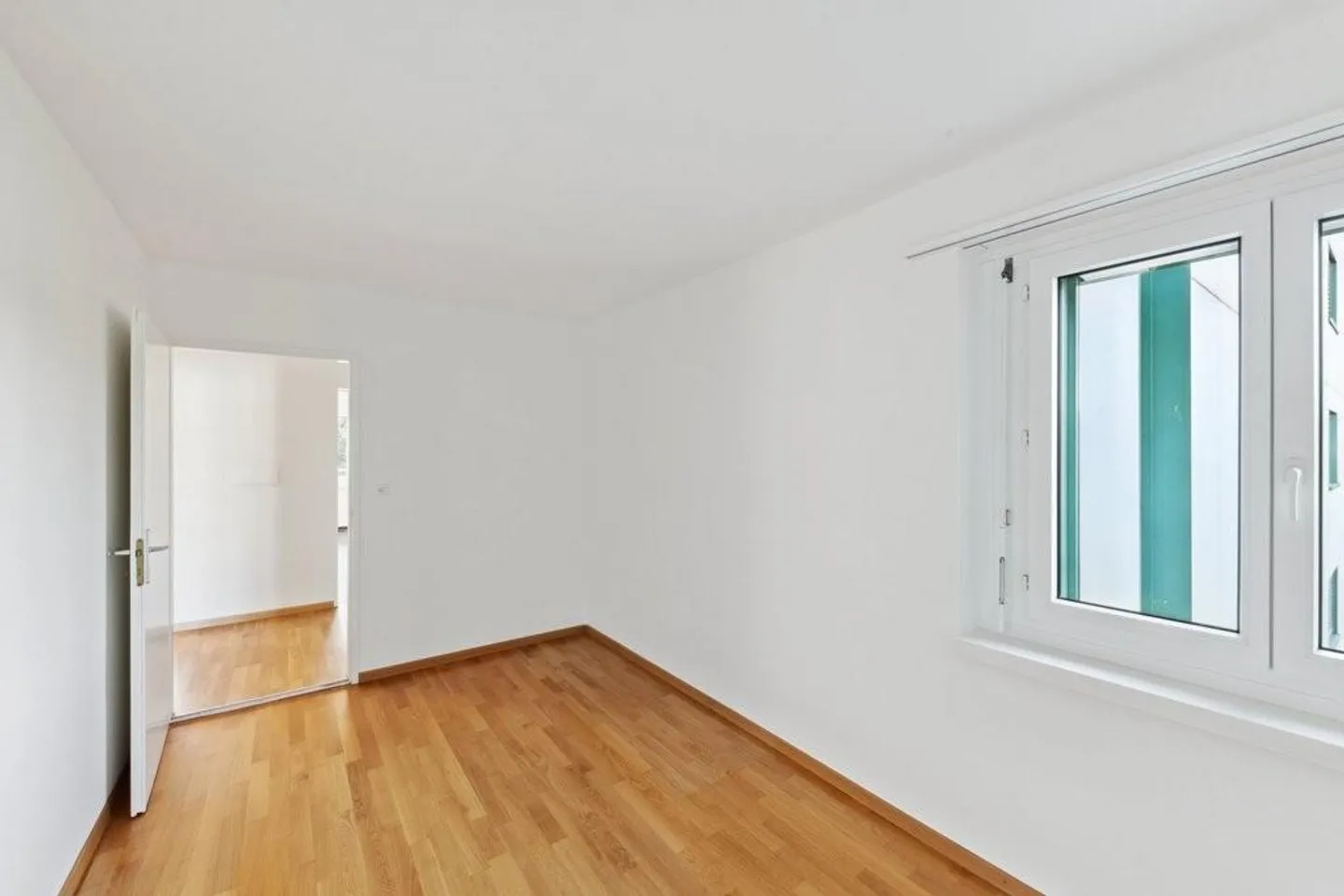 Beautiful 3.5 room apartment available - Photo 6 of 8