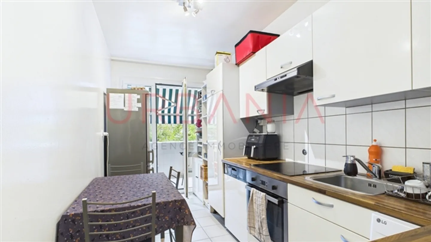 4.5-room apartment with balcony and box - Photo 2 of 6