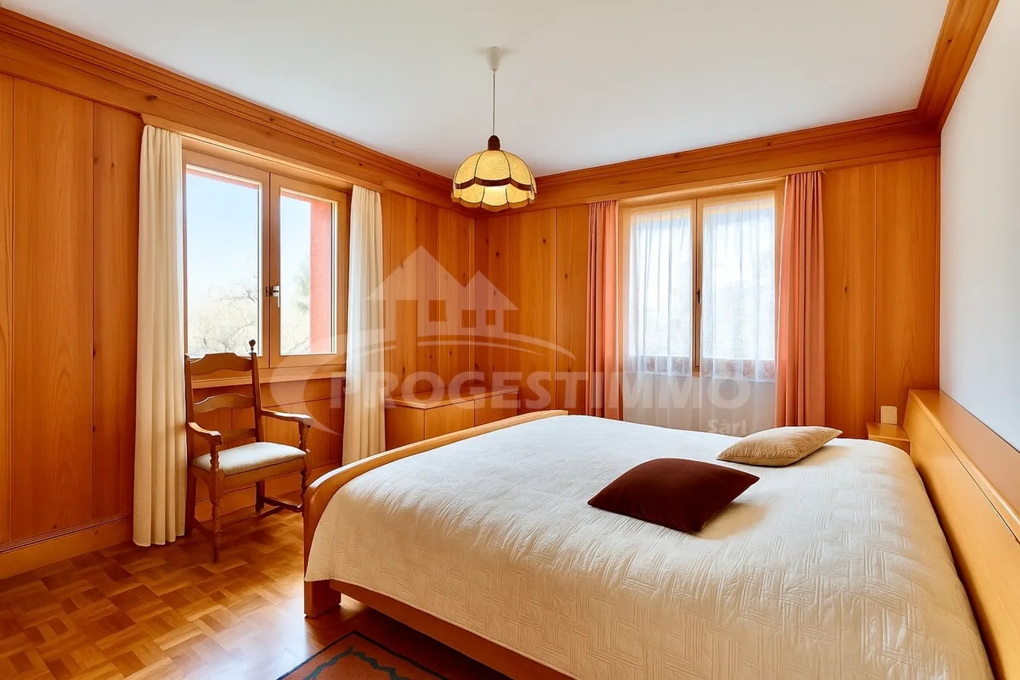 MAISON AVEC 6 CHAMBRES ET UN GRAND JARDIN - Photo 8 sur 10