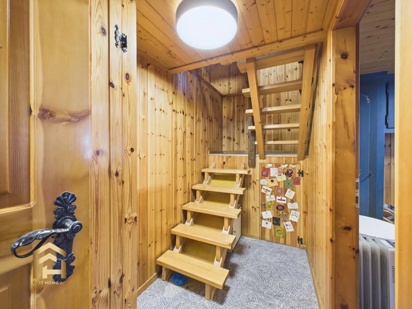 Charming little house with unobstructed view and idyllic surroundings - Photo 12 of 13