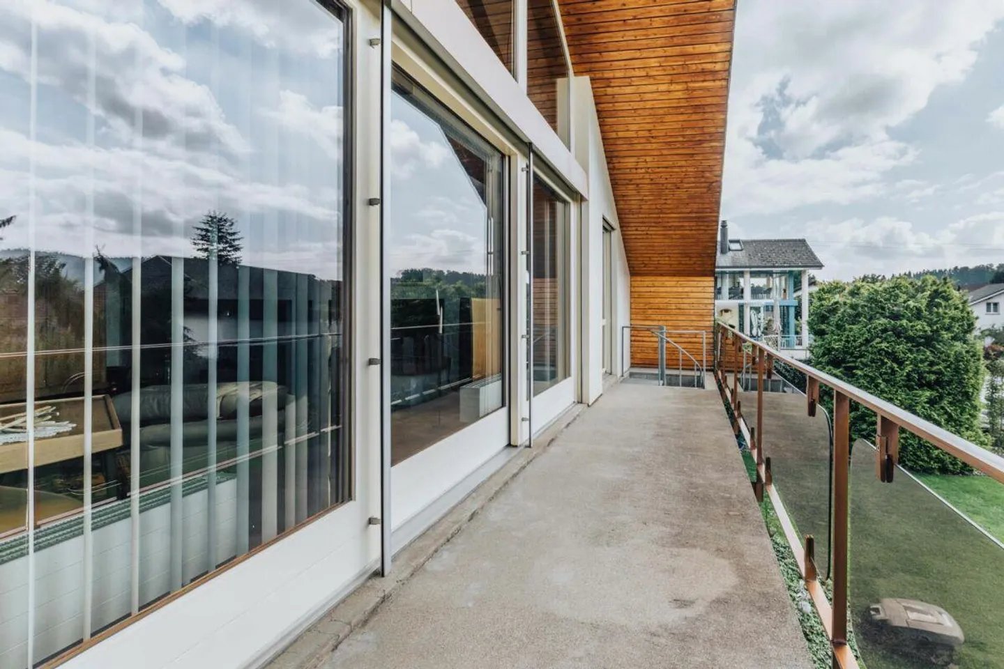 4.5 Zimmer Einfamilienhaus mit grosszügigem Grundstück Kopie - Foto 5 von 9