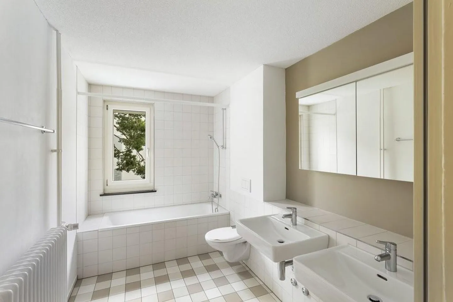 Modern with old building charm - Photo 6 of 8