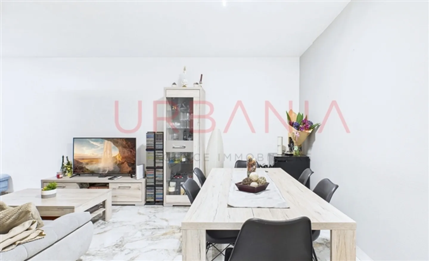 4.5-room apartment with balcony and box - Photo 6 of 6