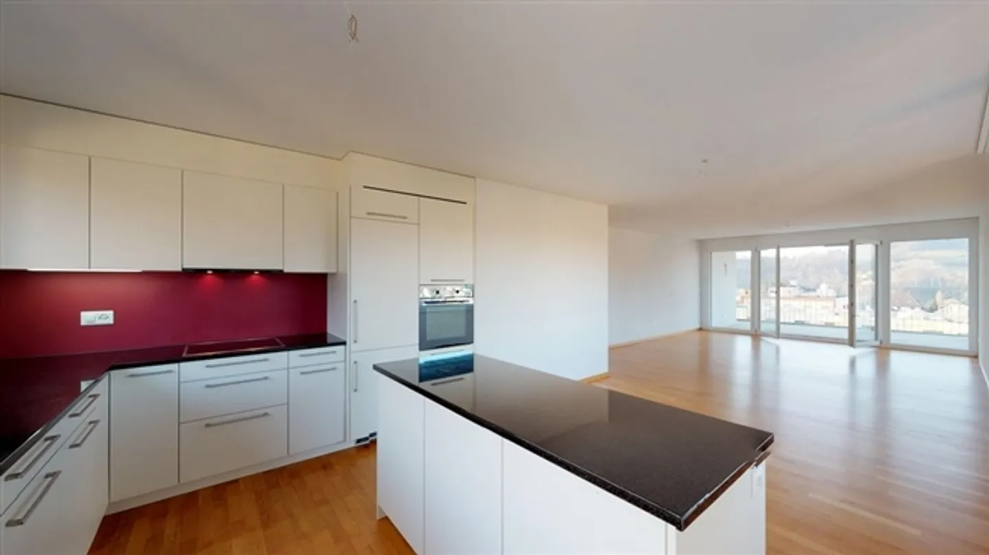 1 MONTH FREE living - Are you looking for more space for your family? - Photo 3 of 10