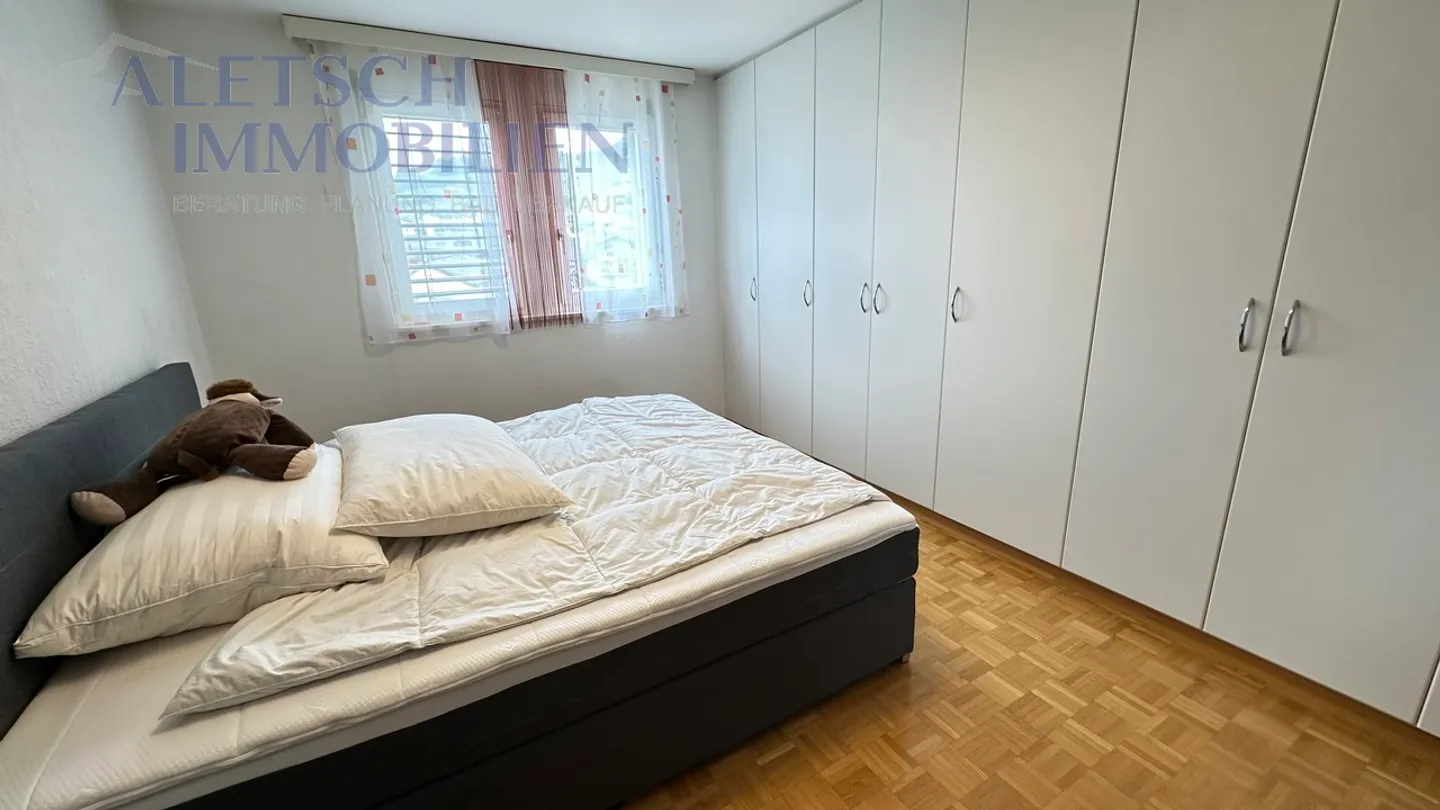 Appartement central de 4,5 pièces avec balcon orienté au sud, au cœur du village - Photo 6 sur 14