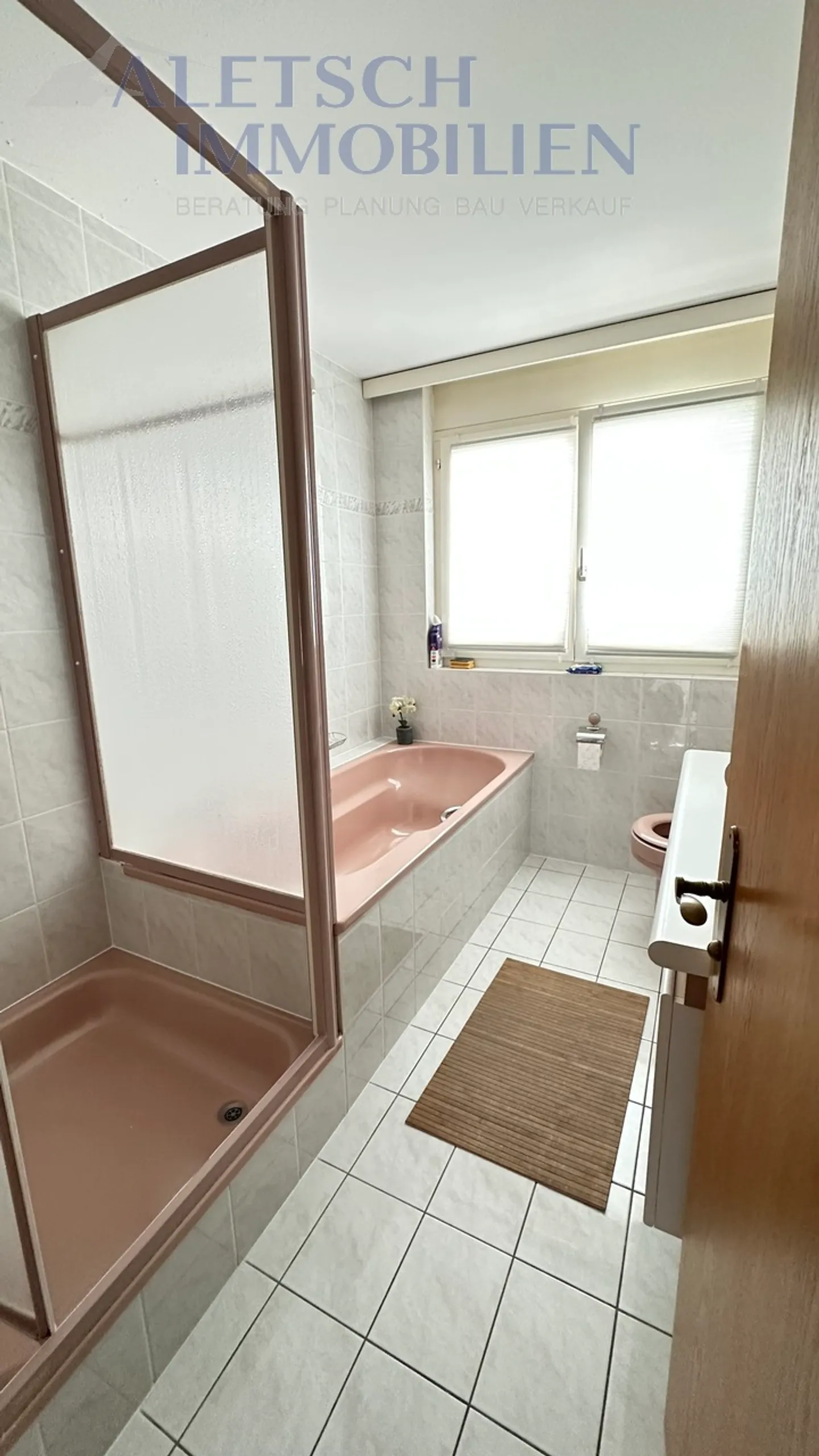 Appartement central de 4,5 pièces avec balcon orienté au sud, au cœur du village - Photo 12 sur 14