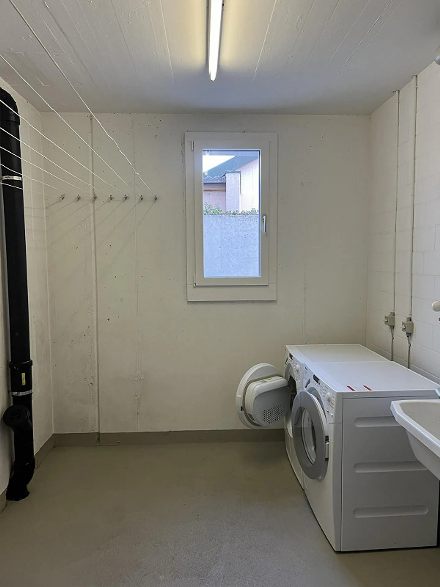 3.5-room penthouse apartment with a view - Photo 10 of 10