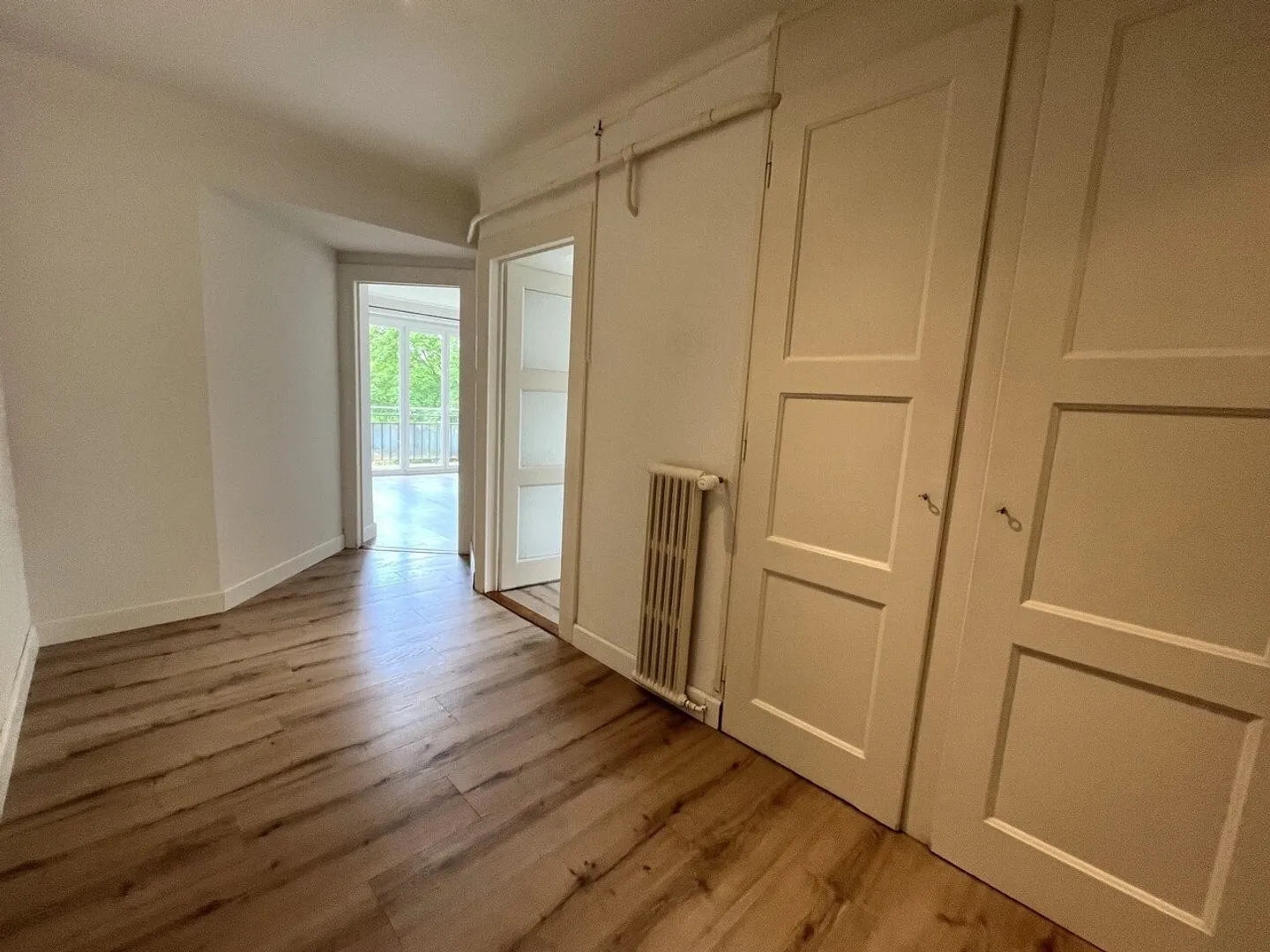 Magnificent 3.5-room apartment with balcony in Pully - Photo 2 of 9