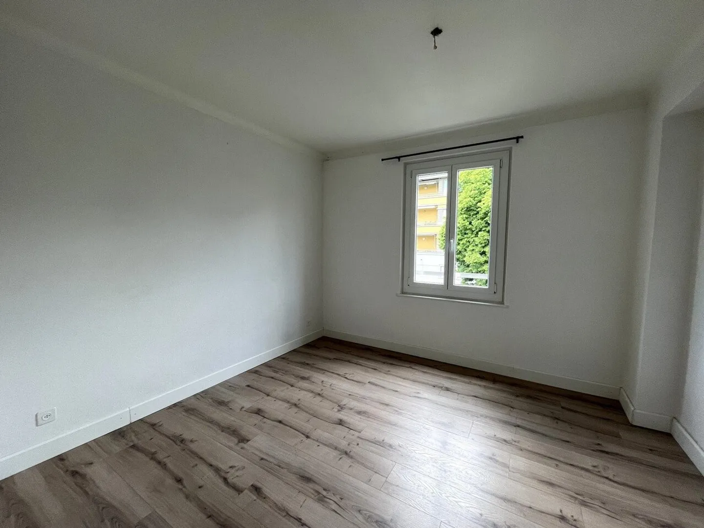 Magnificent 3.5-room apartment with balcony in Pully - Photo 4 of 9