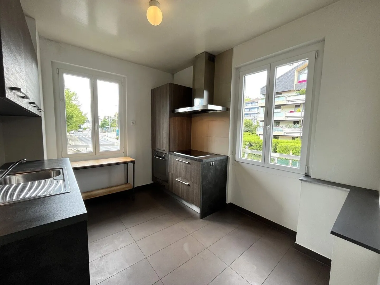 Magnificent 3.5-room apartment with balcony in Pully - Photo 6 of 9