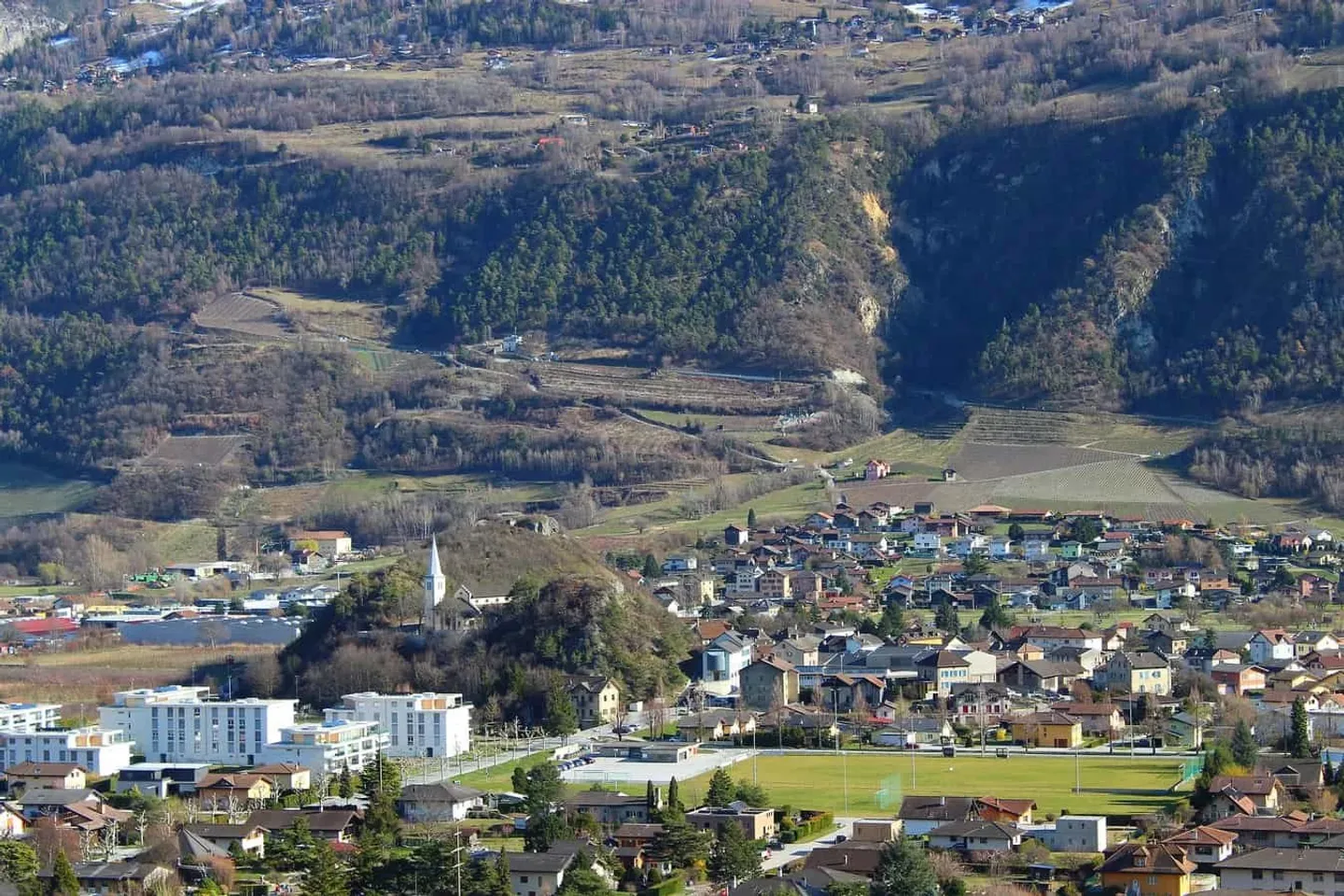 Le 3,5 stanze ai piedi del campo da golf di Sierre! - Foto 3 di 5