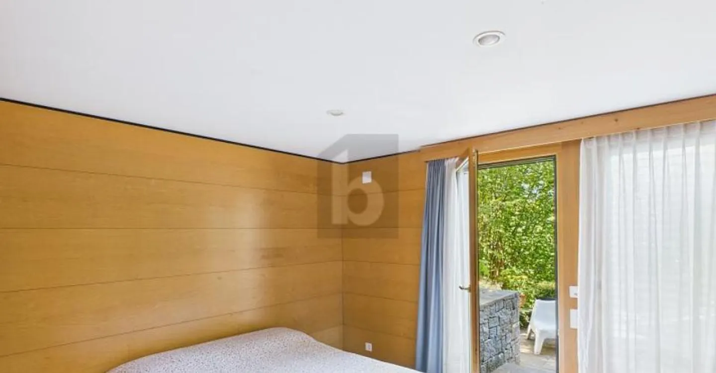 MODERNE ET SPACIEUSE DANS UN EMPLACEMENT CALME - Foto 3 von 5