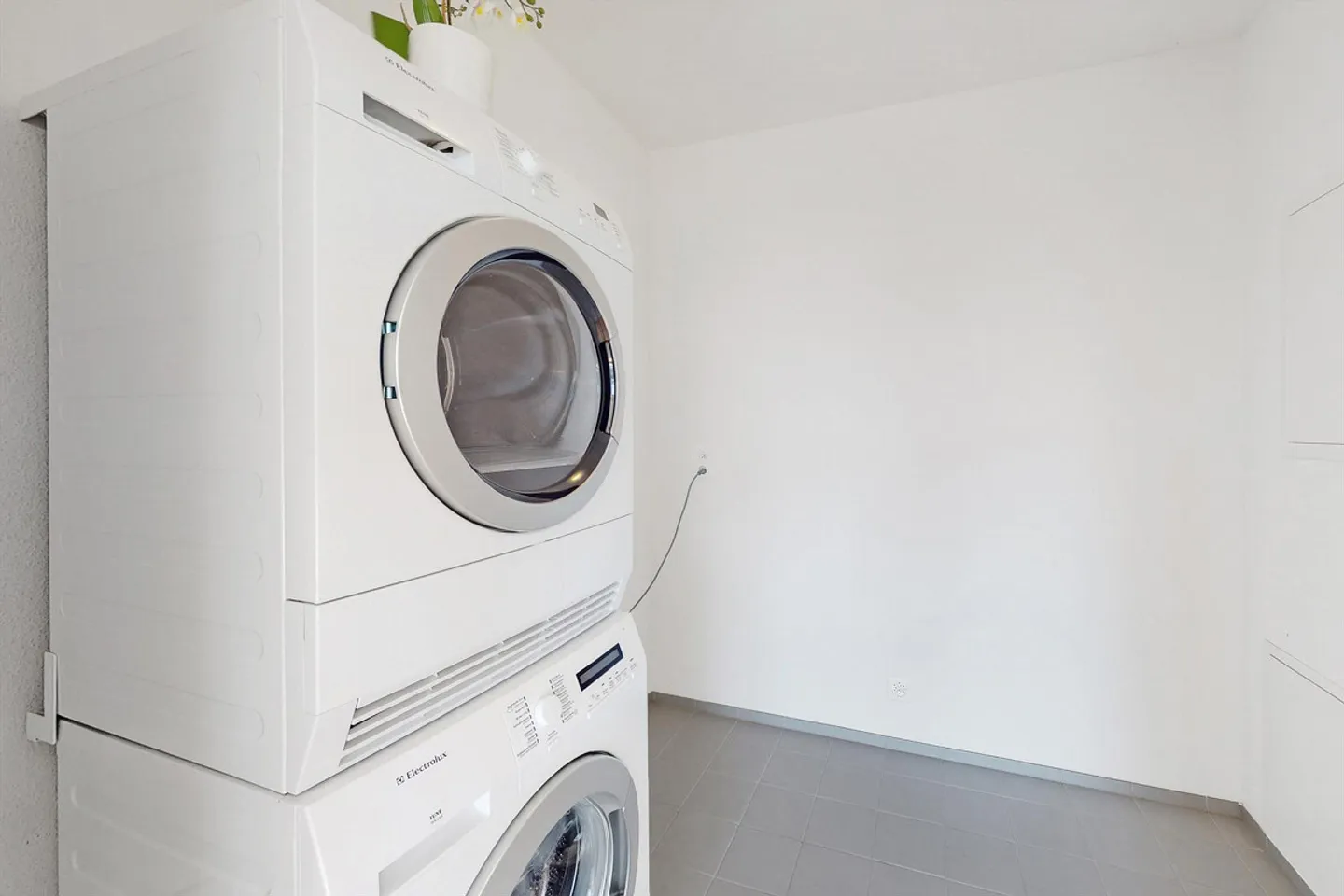 Dietro la stazione - in prima linea! - Foto 7 di 9