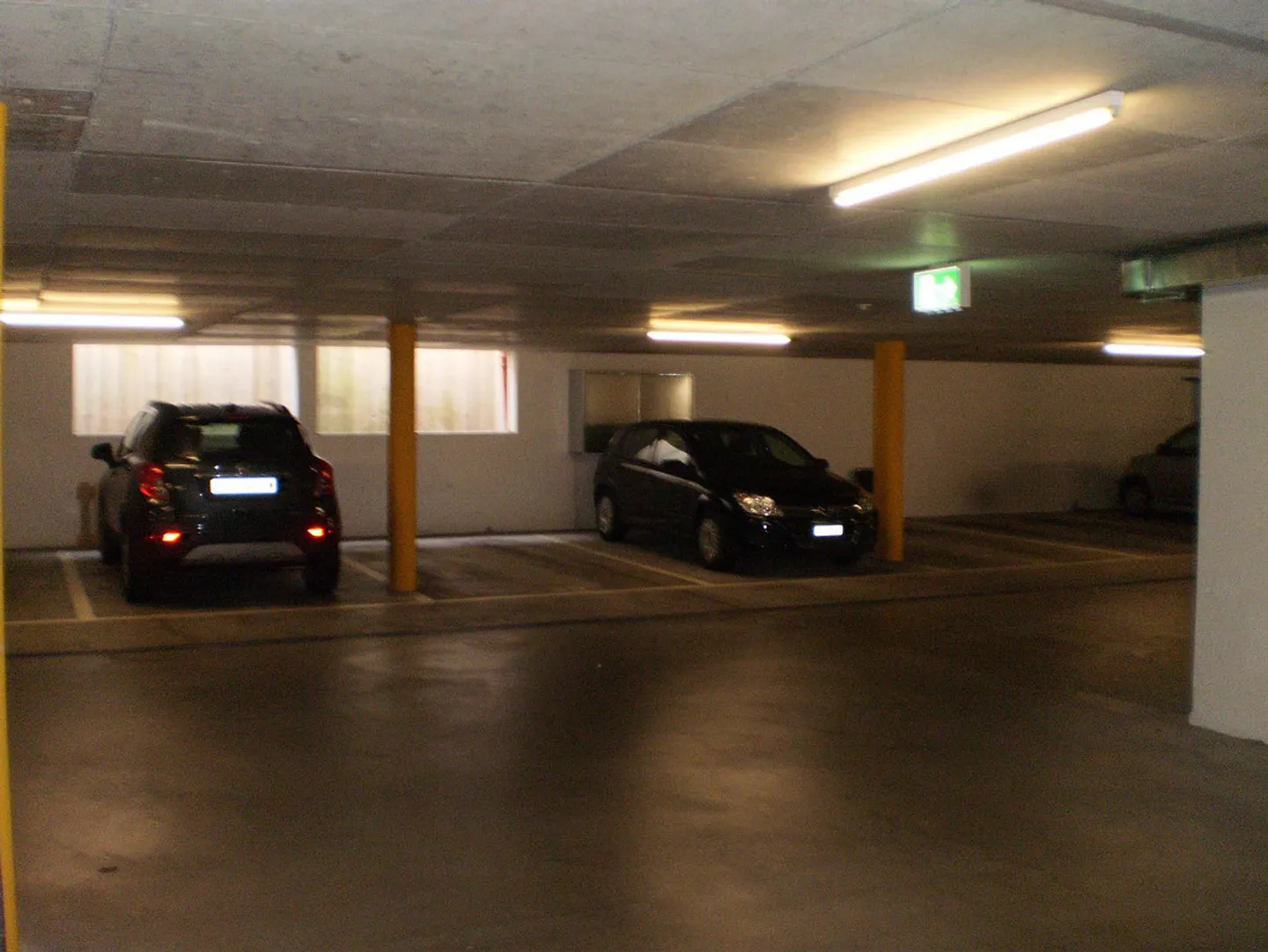 Tiefgaragenplatz zu Vermieten - Foto 5 von 8