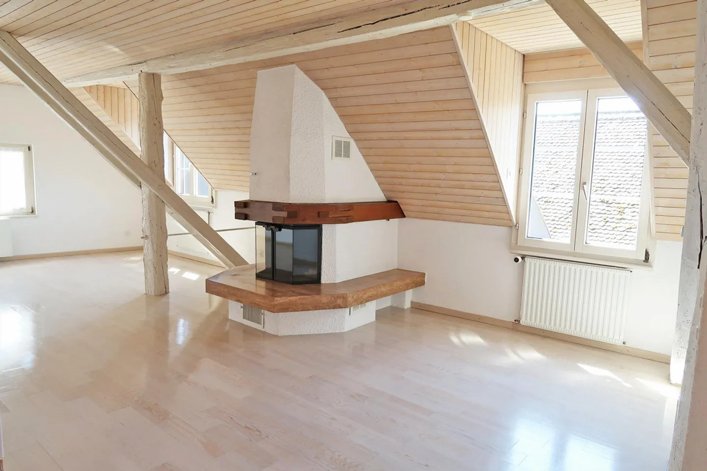Central Attic Apartment in Stein am Rhein - Photo 4 of 9