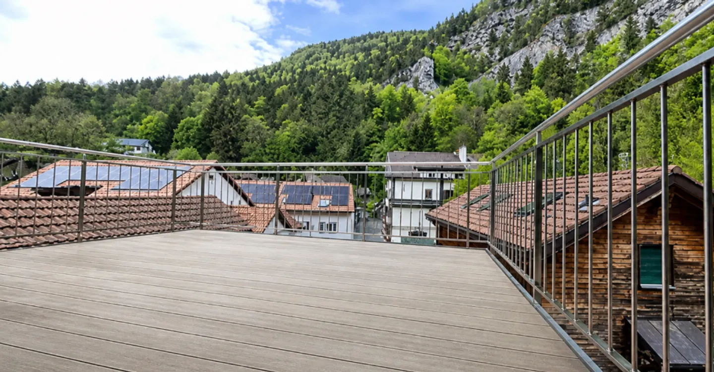 4,5-Zimmer-Wohnung im 1. Stock - Foto 1 von 7