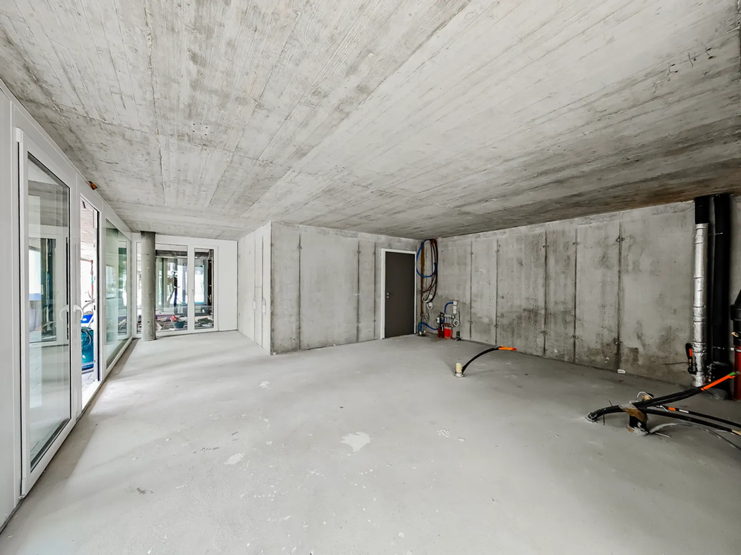 Commercial - Photo 6 of 8