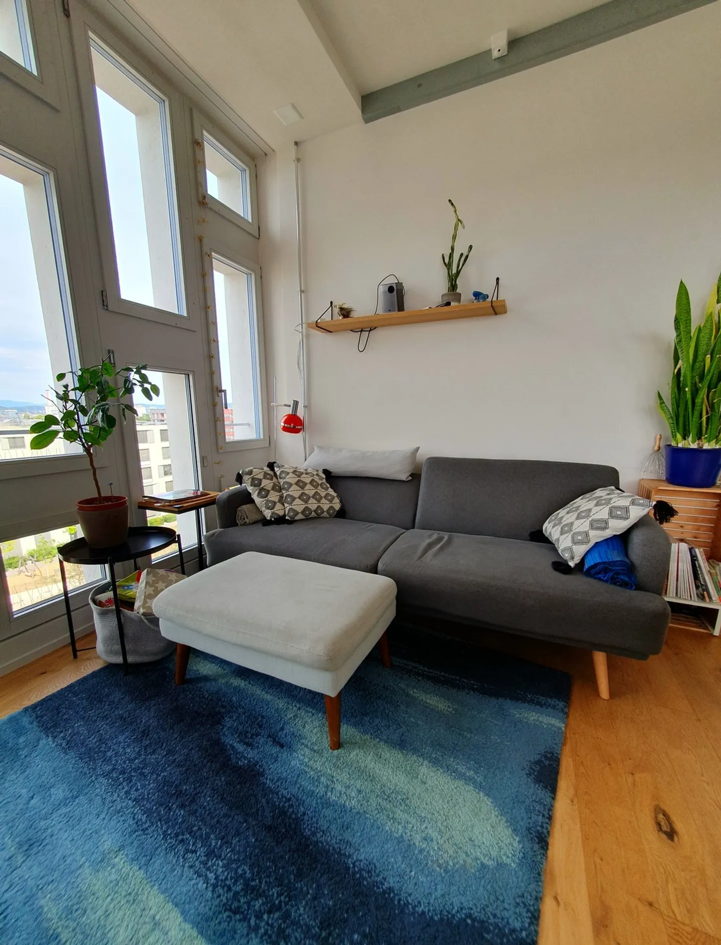 Furnished 4-Room Apartment in Basel - Photo 2 of 10