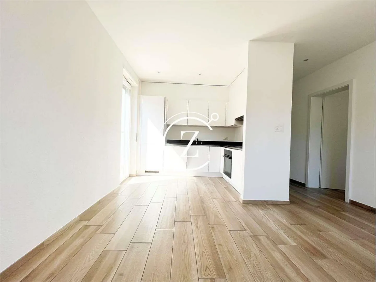 Completely renovated 2.5 apartment with lake view in Lugano - Photo 1 of 7