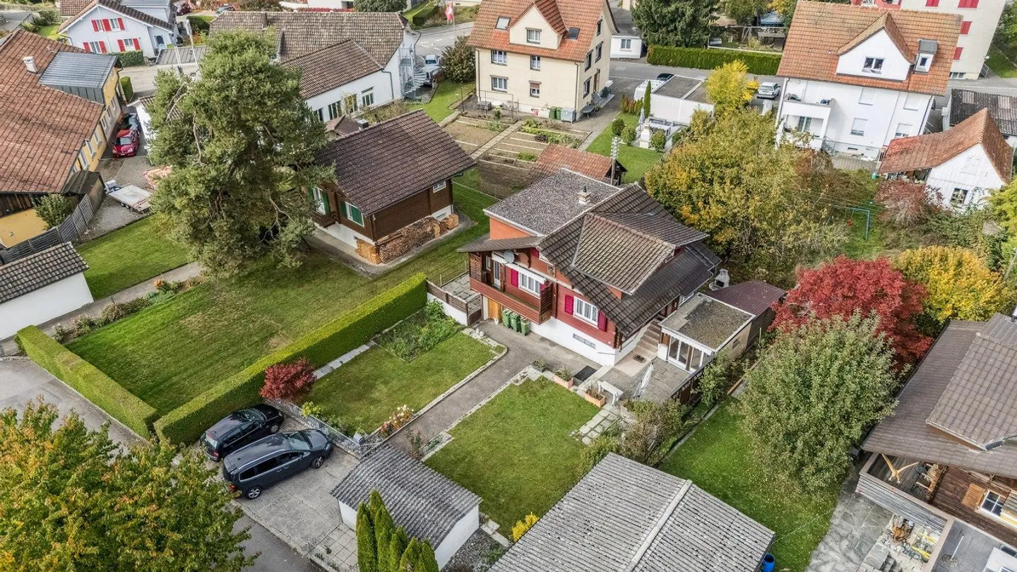 AgentSelly - Familienfreundliches Haus am Chaletweg - Foto 10 von 13